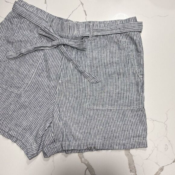 A.N.A. | Women’s Blue Striped Linen Casual Belted Summer Shorts Size L - Picture 4 of 9